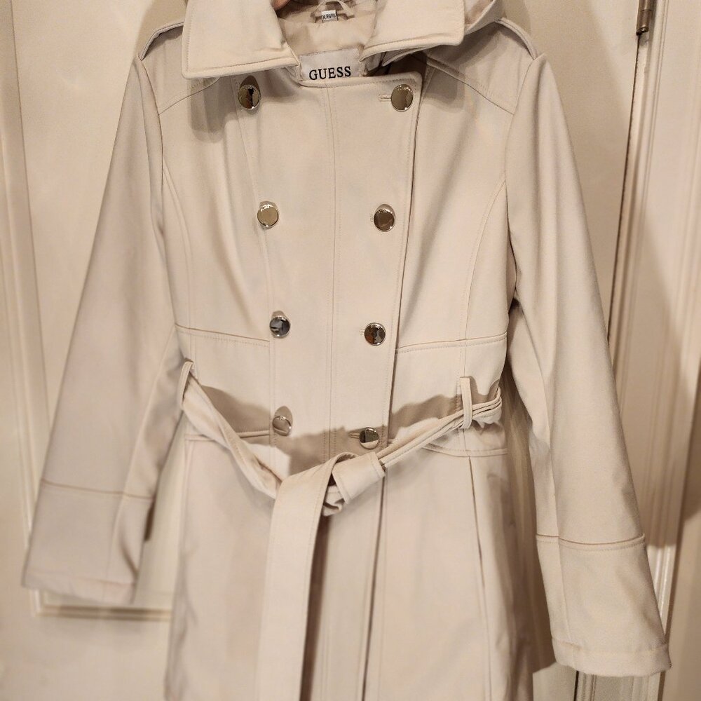 GUESS faux off-white leather trench coat. NEW! Size; XL. Retail: $400. Ask: $180
